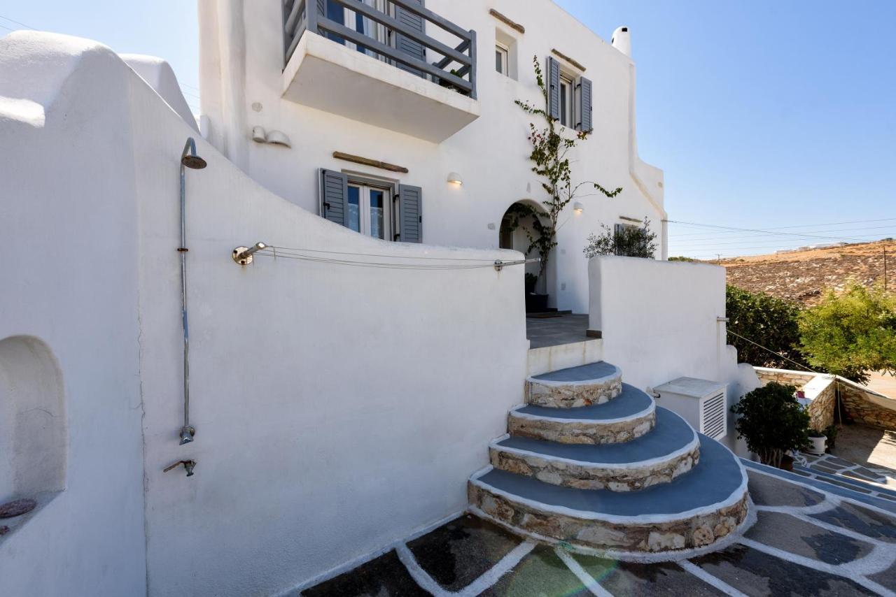 Hara'S Villa In Naousa , Paros Exterior photo