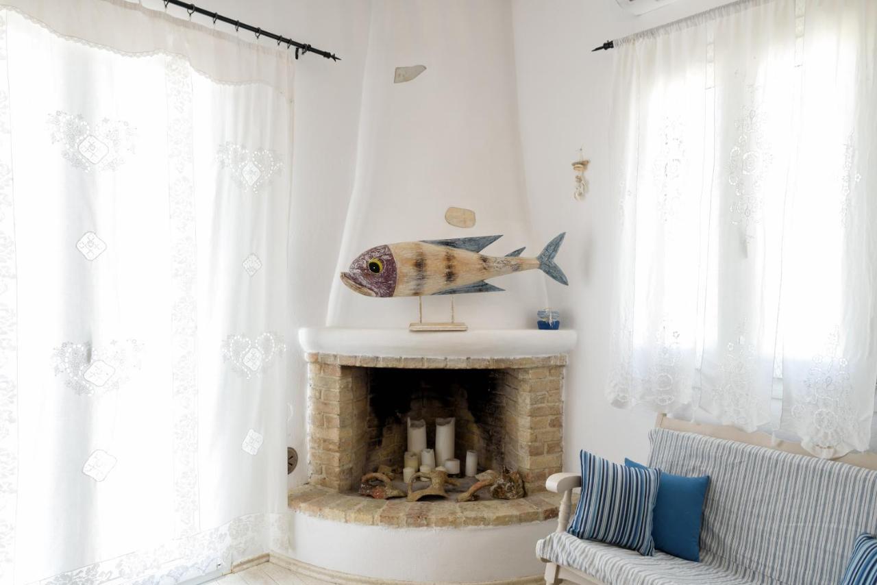 Hara'S Villa In Naousa , Paros Exterior photo
