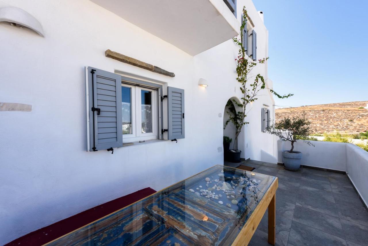 Hara'S Villa In Naousa , Paros Exterior photo