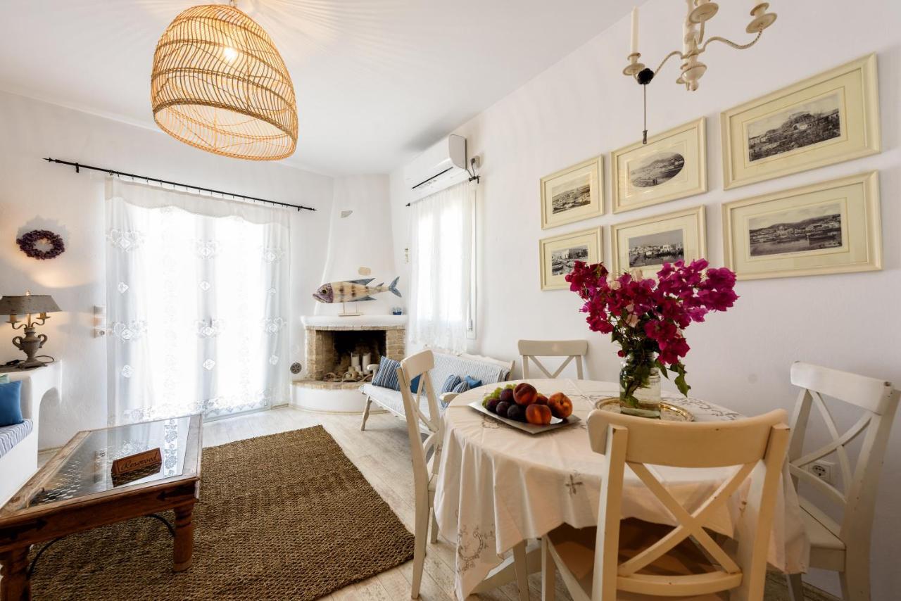 Hara'S Villa In Naousa , Paros Exterior photo
