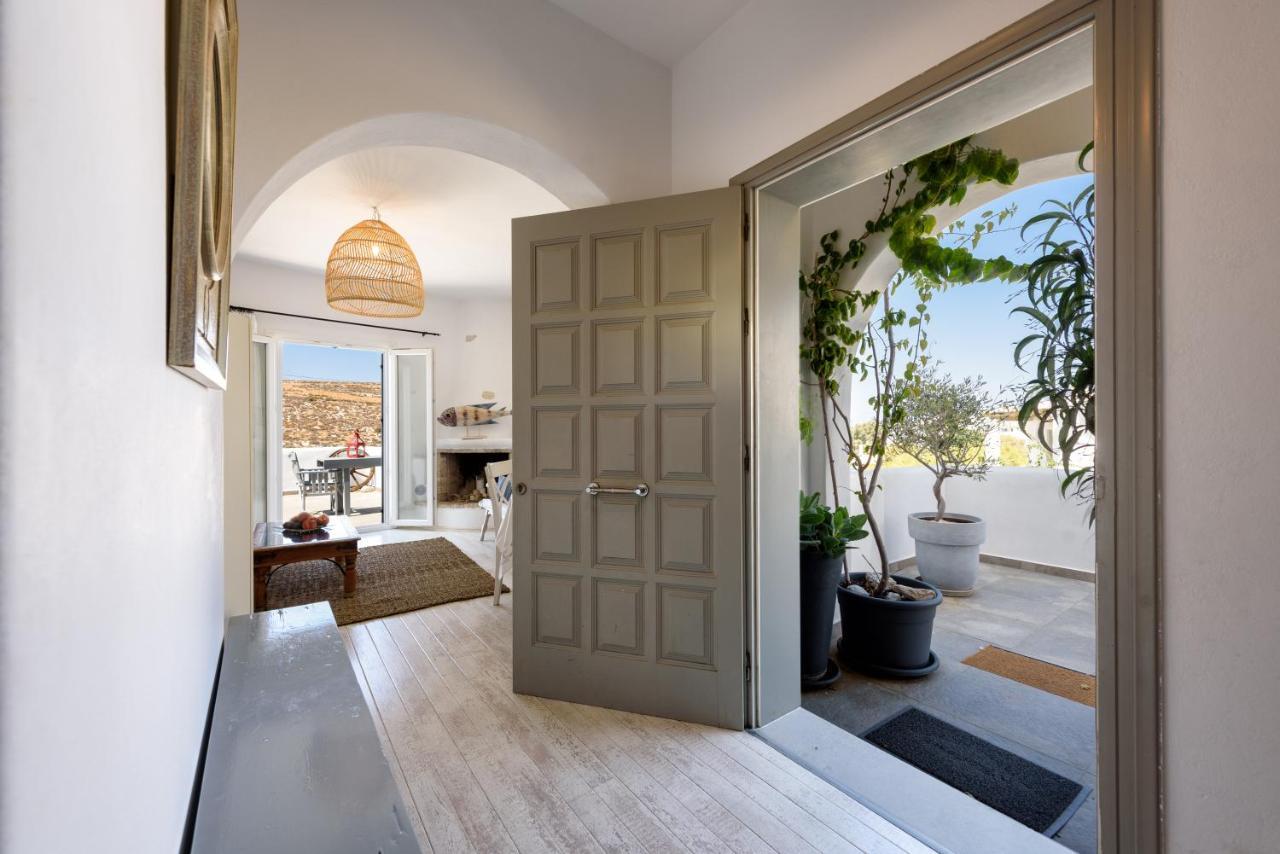 Hara'S Villa In Naousa , Paros Exterior photo